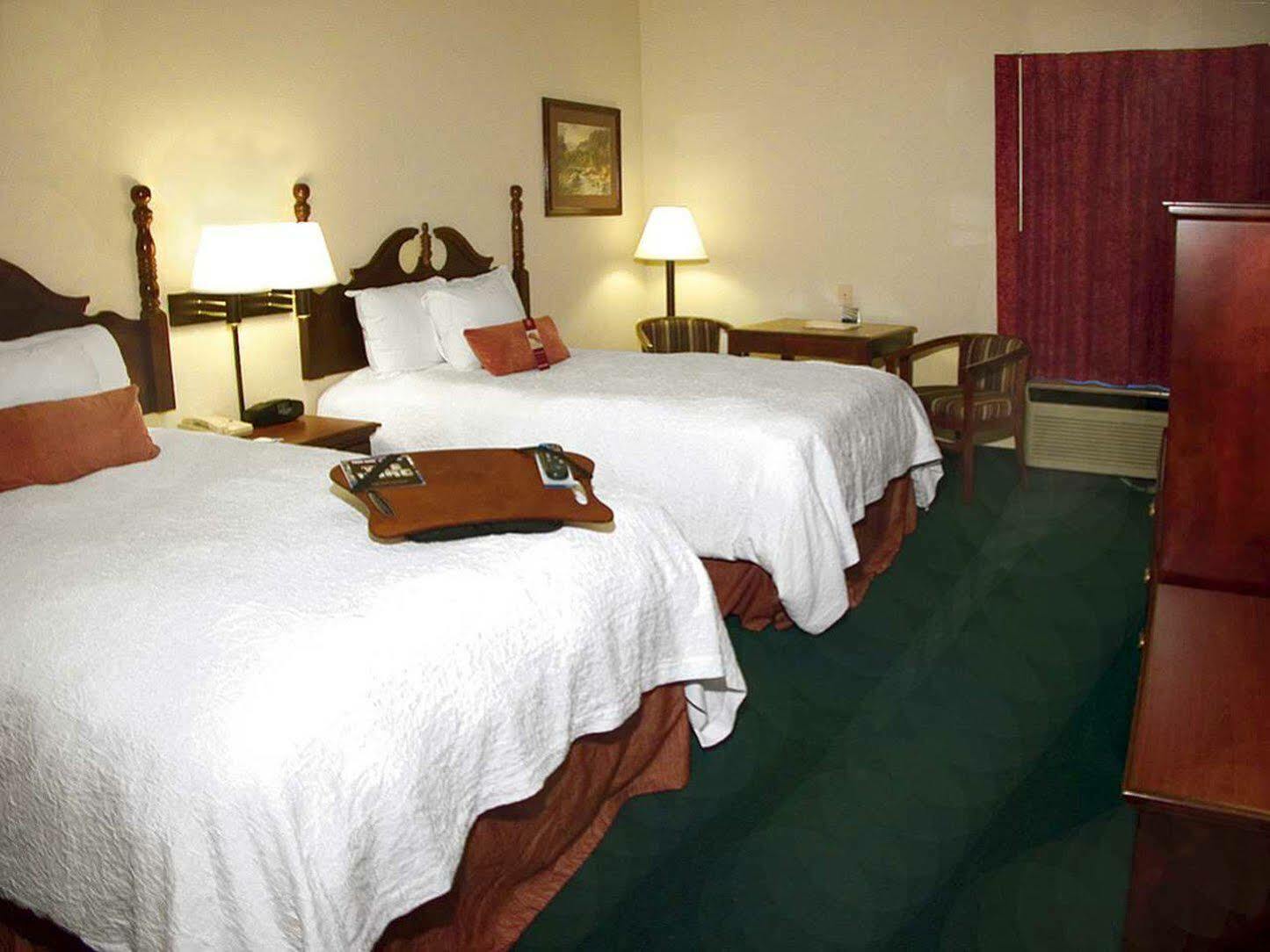 Hampton Inn דיקסון מראה חיצוני תמונה